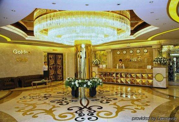 Hotel O Azamat Astaná Interior foto